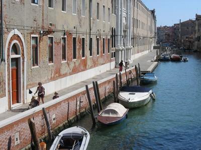 Une rue dans le Venise moins touristique